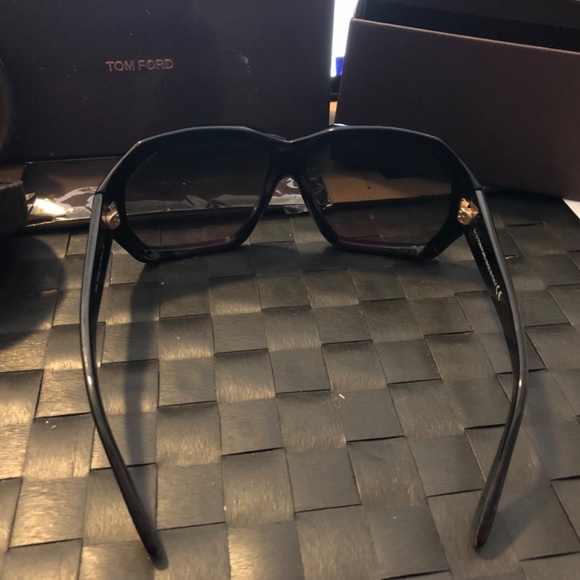 Tom Ford Sunglasses - Picture 5 of 14